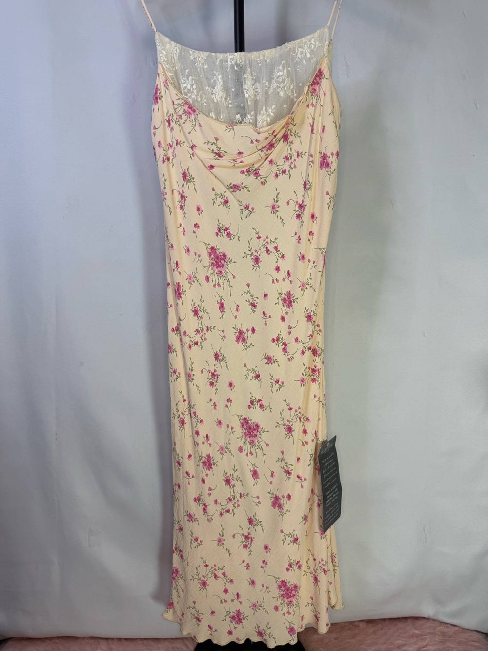 Hugo Buscati x Victoriaâs Secret - 90s Vintage Floral Yellow Slip Dress - Size 6